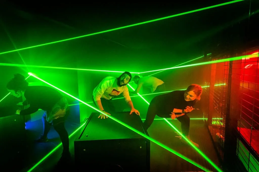 Salle Takabraquer – défis lasers Brain Le Portel